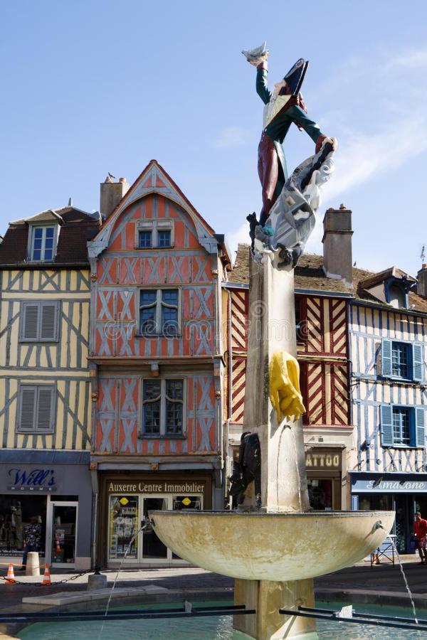 Meuble De Tourisme La Maison D'Orgy Chevannes  外观 照片