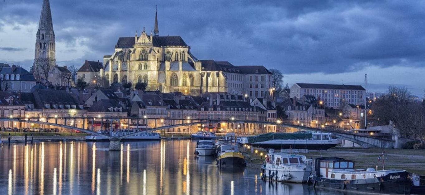 Meuble De Tourisme La Maison D'Orgy Chevannes  外观 照片