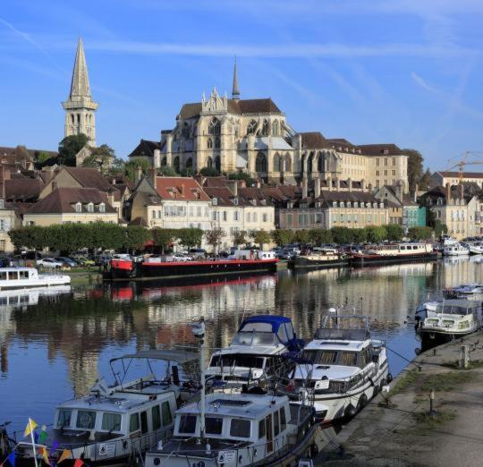 Meuble De Tourisme La Maison D'Orgy Chevannes  外观 照片